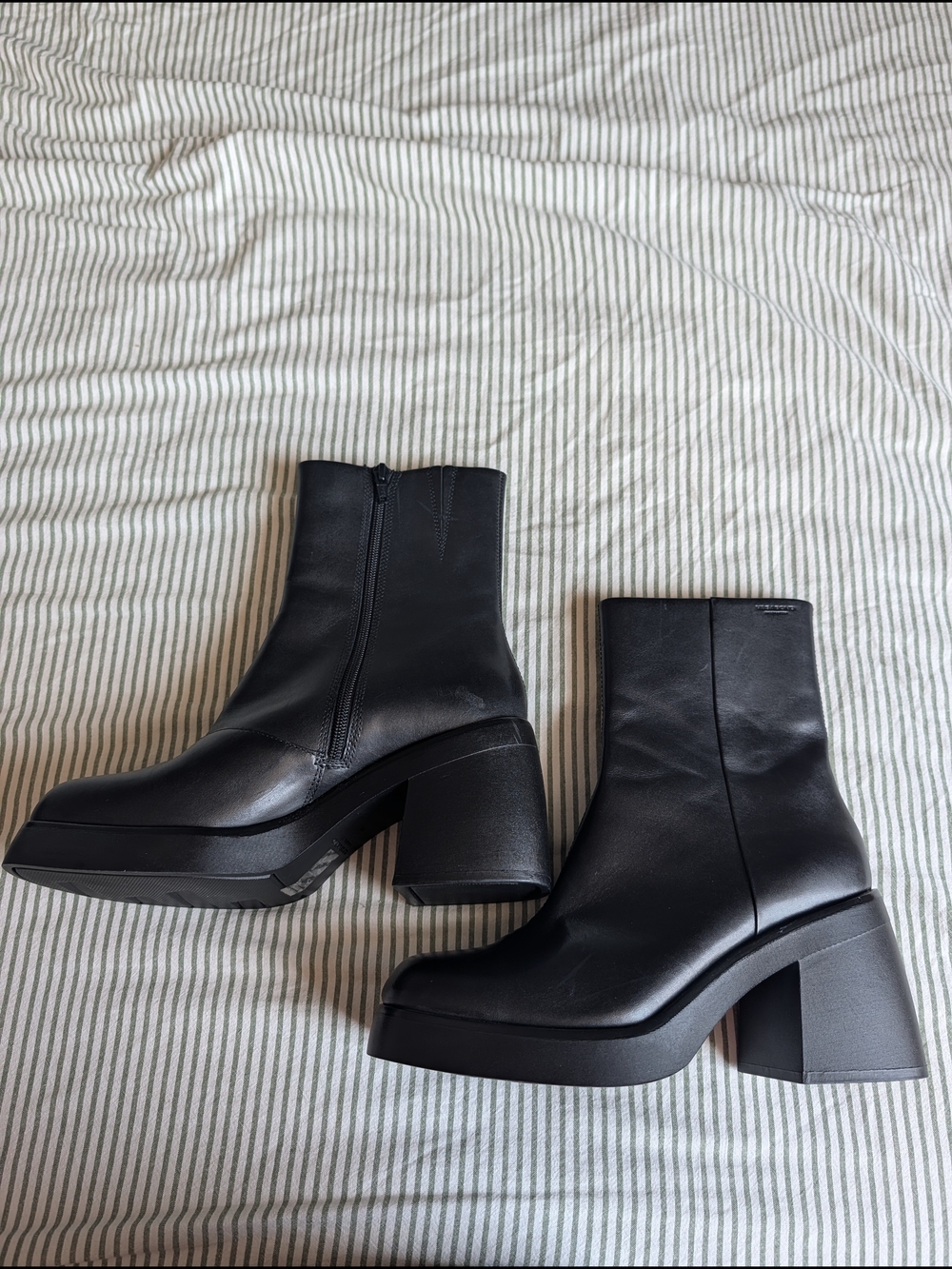 Vagabond 'Brooke' Women's Black Platform Block Heel Ankle Boots